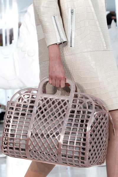 Look 74